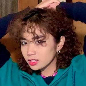 Angelknives13, 23 (TikTok Star)