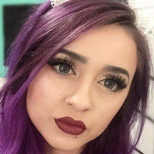 Angelmelly, 25 (Estrella de YouTube)