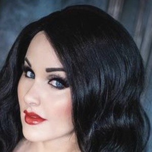 Angie Griffin, 33 (YouTube明星)