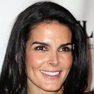 Angie Harmon image 6