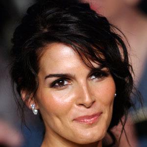 Angie Harmon image 7
