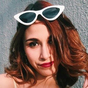 Angie Wood, 28 (Instagram明星)