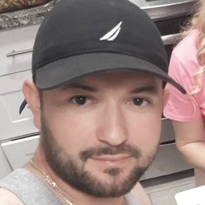 Anivar Larios image 7