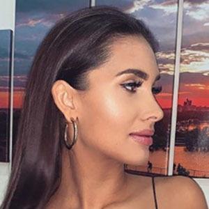 Anja Dujakovic, 29 (Instagram Star)