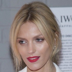 Anja Rubik, 42 (模特)
