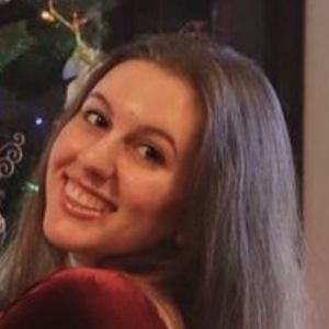 Anna Allahverdian, 22 (TikTok Star)