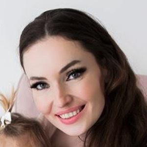 Anna Brown, 40 (TikTok Star)