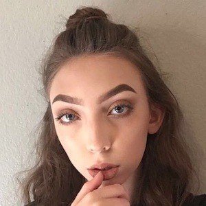 Anna Cantu, 24 (YouTube明星)