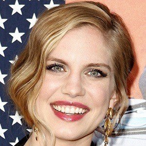Anna Chlumsky, 44 (电影女演员)
