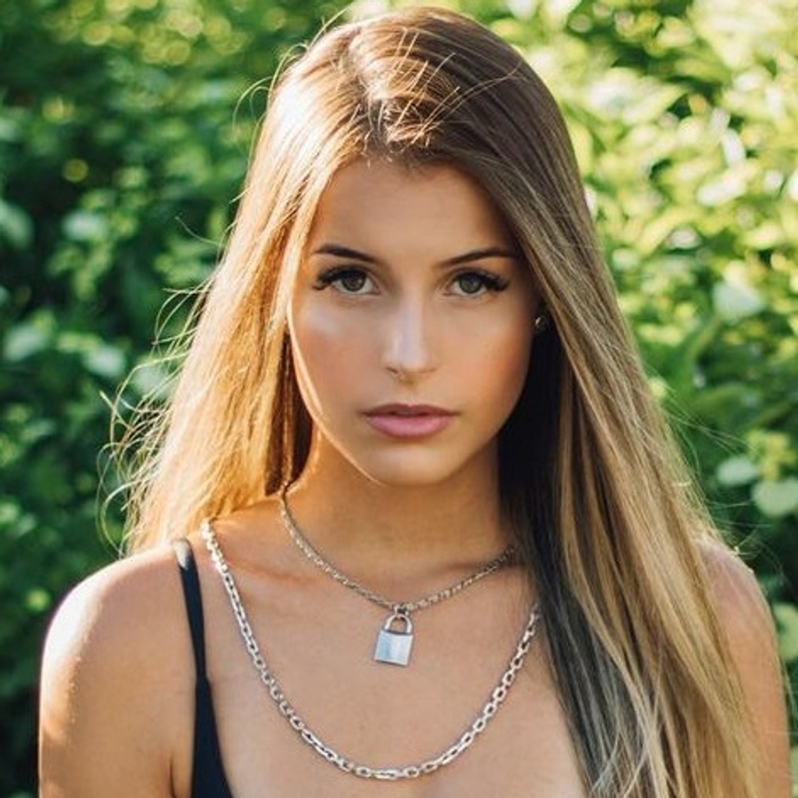 Anna Clara Rios, 26 (TikTok Star)