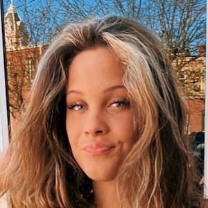 Anna Dawn Phillips, 22 (TikTok Star)