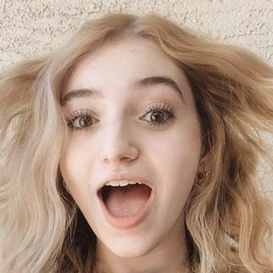 Anna Harr, 25 (Nữ diễn viên điện ảnh)