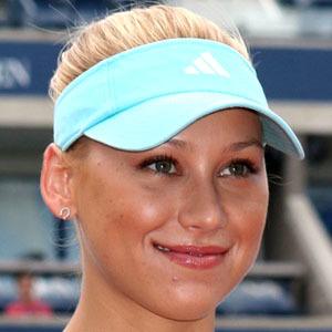 Anna Kournikova, 44 (网球运动员)