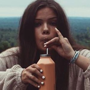 Anna Kousky, 25 (家庭成员)