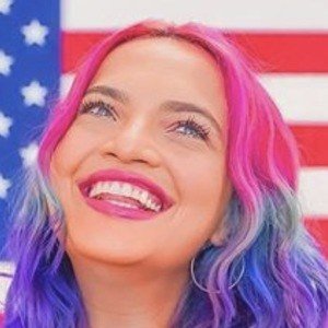 Anna Layza, 35 (YouTube Star)