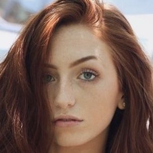 Anna Palo, 23 (TikTok明星)