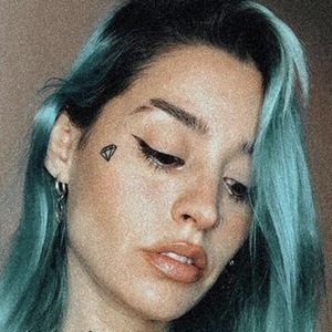 Anna Paula, 39 (Cantante pop)