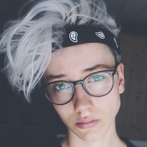 Anna Rommel, 26 (Fotografo)