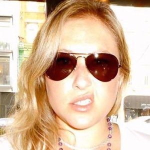 Anna Rose, 40 (Rock Singer)