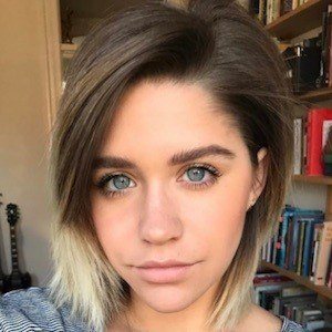 Anna Russett, 33 (YouTube Star)