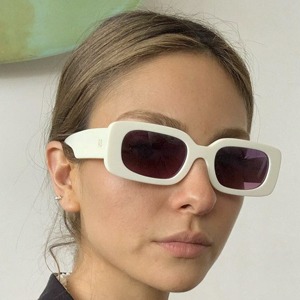 Anna Sarelly, 29 (YouTube明星)