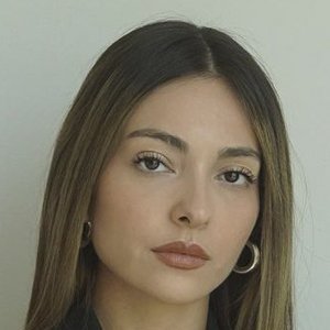 Anna Sarelly, 29 (YouTube明星)