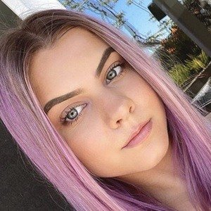 Anna Seavey, 24 (Instagram明星)