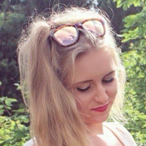 Anna Sommer, 29 (Instagram Star)