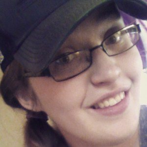 Anna Thompson (1994 - 2023) (Reality Star)