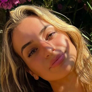 Anna Tomovic image 4