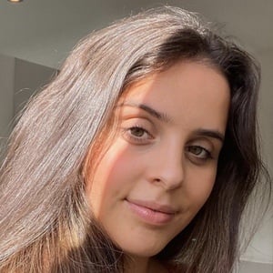 Anna Wilson - TikTok, 21 (TikTok Star)