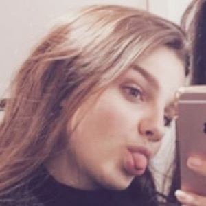 Annabel van Duijn, 26 (YouTube Star)