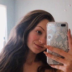 Annalia Carole, 23 (YouTube明星)