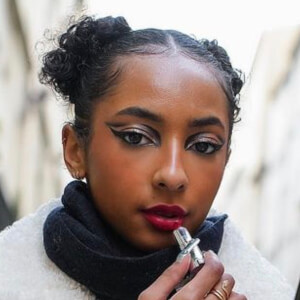 Anna’s Decade image 2