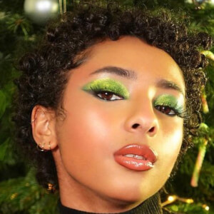 Anna’s Decade image 3