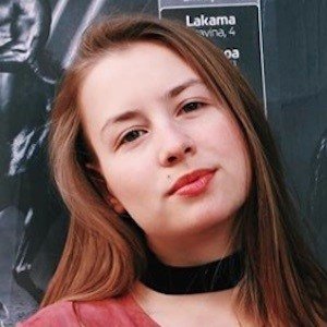 Anne Reburn, 31 (YouTube Star)