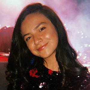 Annie Natalia Cabello, 21 (YouTube Star)
