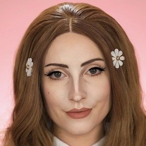 Annie Thomas image 3