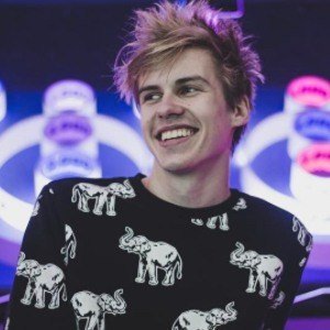 Anthony Flamand, 26 (YouTube Star)