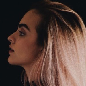 Antonella Vanin Barrera, 24 (TikTok明星)