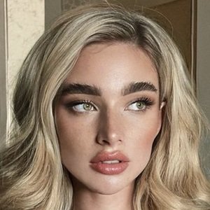 Antonia Freya Lydia, 28 (Instagram明星)