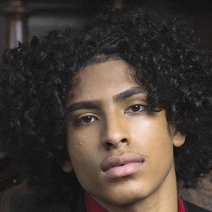 Antt.tyb, 23 (Instagram Star)