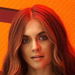 Anya Lesun, 35 (Model)