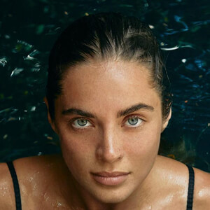 Anya Lesun, 35 (Model)