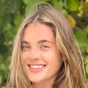 Anya Lesun, 35 (Modella)