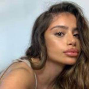 Anya Rebke, 25 (YouTube明星)