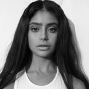 Anya Rebke, 25 (Star di YouTube)