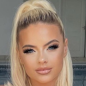 Apollonia Llewellyn, 26 (TikTok明星)