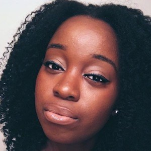 April Bee, 36 (YouTube明星)