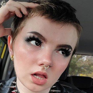 Aprilina Lindsay, 30 (TikTok Star)